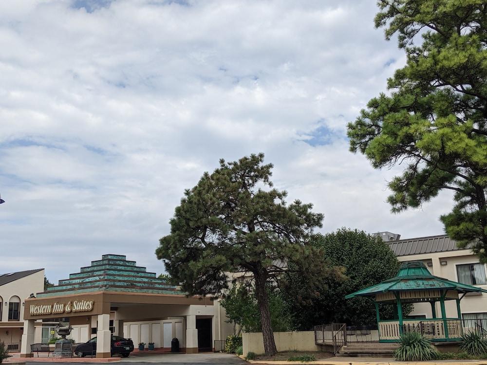 Western Inn And Suites Enid Экстерьер фото