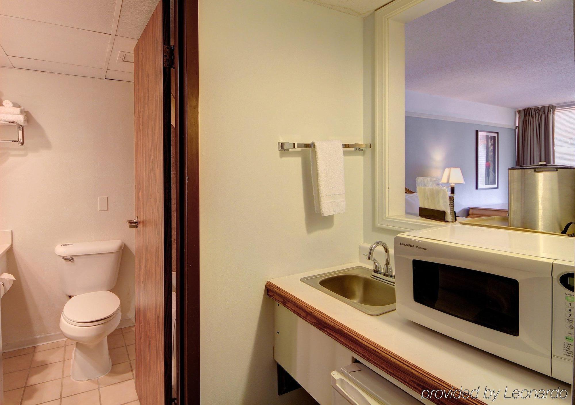 Western Inn And Suites Enid Экстерьер фото