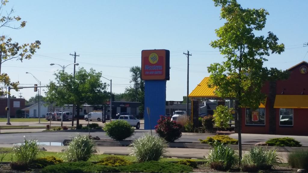 Western Inn And Suites Enid Экстерьер фото