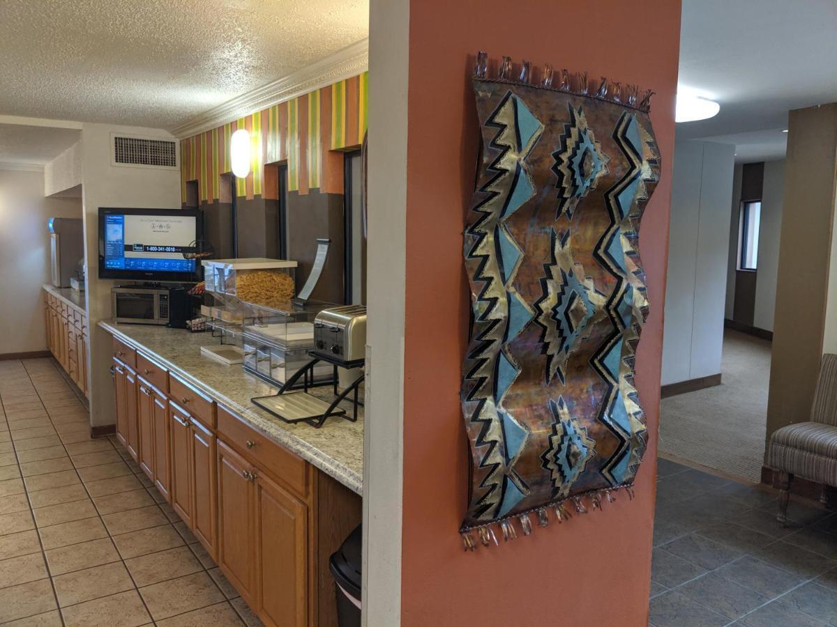 Western Inn And Suites Enid Экстерьер фото